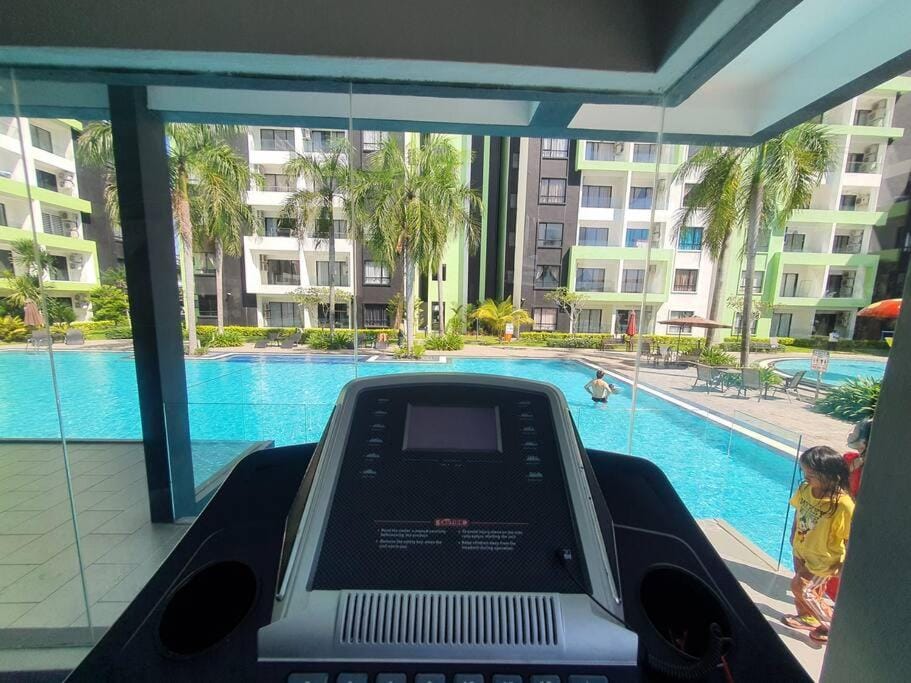 Manhattan Condo Ipoh with Water Park and Pool View Apartment in Ipoh