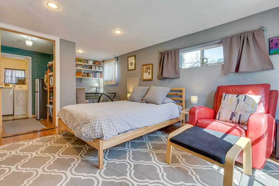 Platt Park Studio w/ Patio: Walkable Location! Apartment in Denver