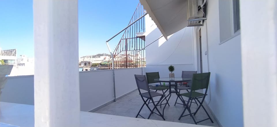 Experience a nice view appartment-heart of Athens Apartment in Athens