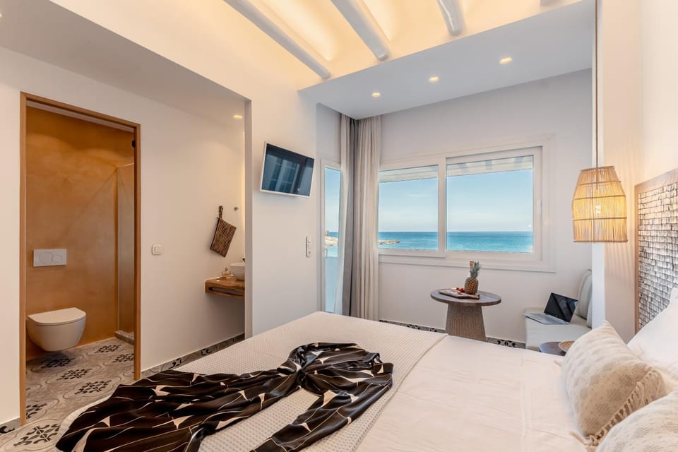 TV and multimedia, Photo of the whole room