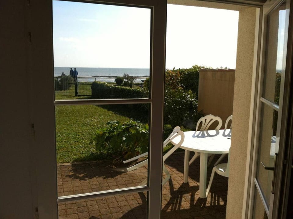 Patio, Garden view, Sea view