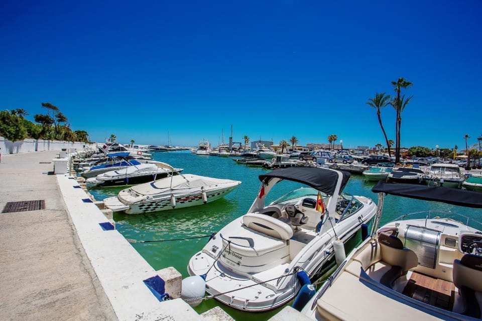 K105 Cabopino Apartment in Marbella