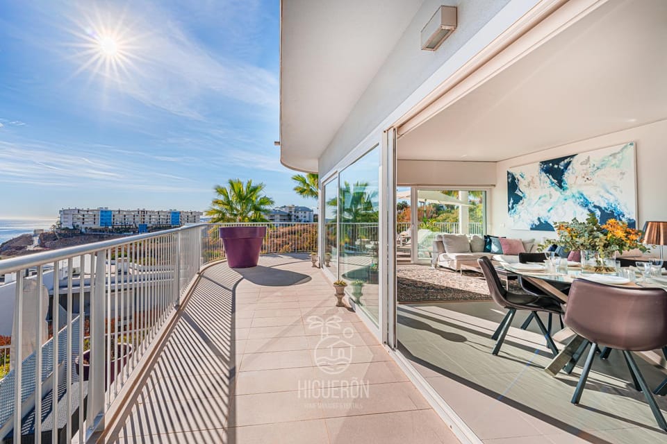 Off site, Balcony/Terrace, Sea view