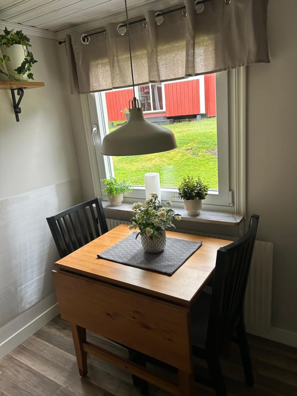 Gävle hel Lägenhet Stuga i 2 plan 28 m2 Centrum 3 Furuvik 9 Country House in Uppsala County, Sweden