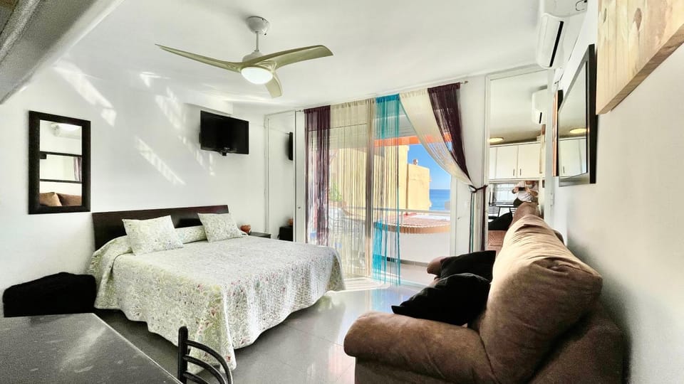 Living room, Bedroom