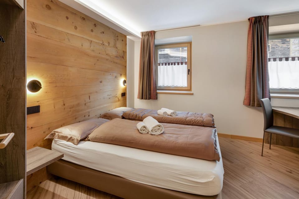 Property building, Living room, Bedroom