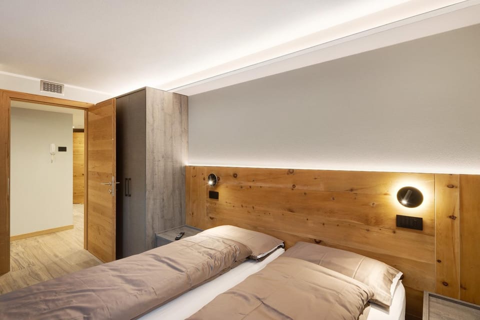 Property building, Living room, Bedroom