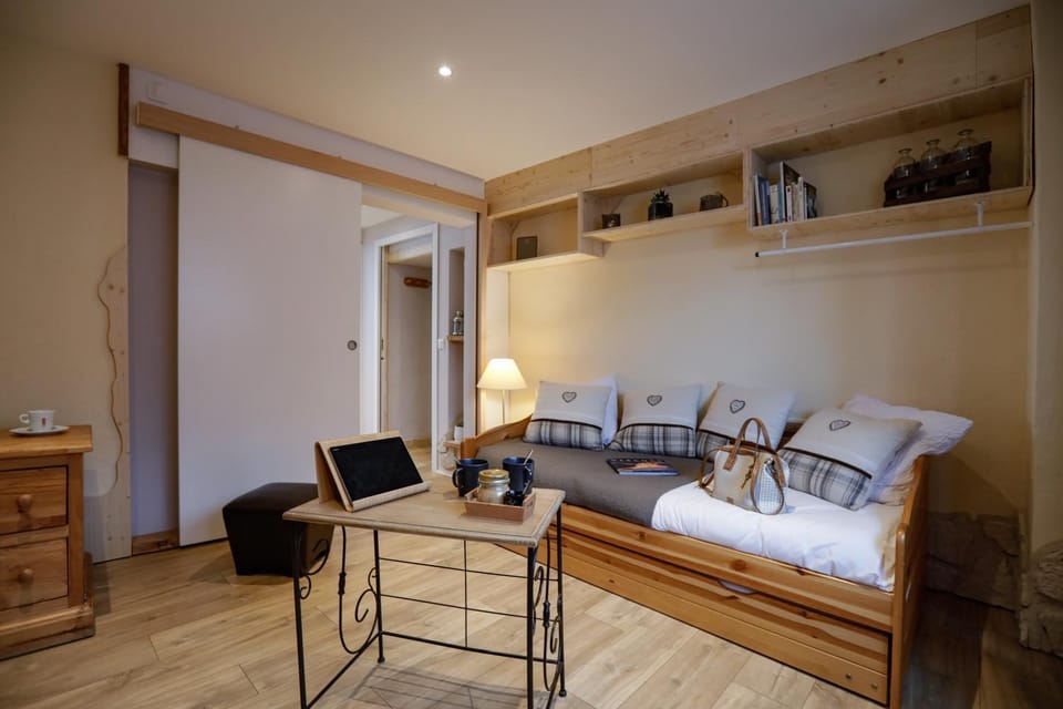 Auberge des deux Moucherolles Bed and Breakfast in Provence-Alpes-Côte d'Azur