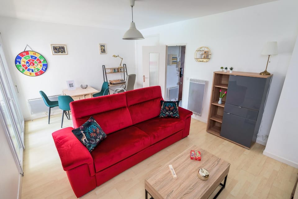 Game Room, Living room, Seating area