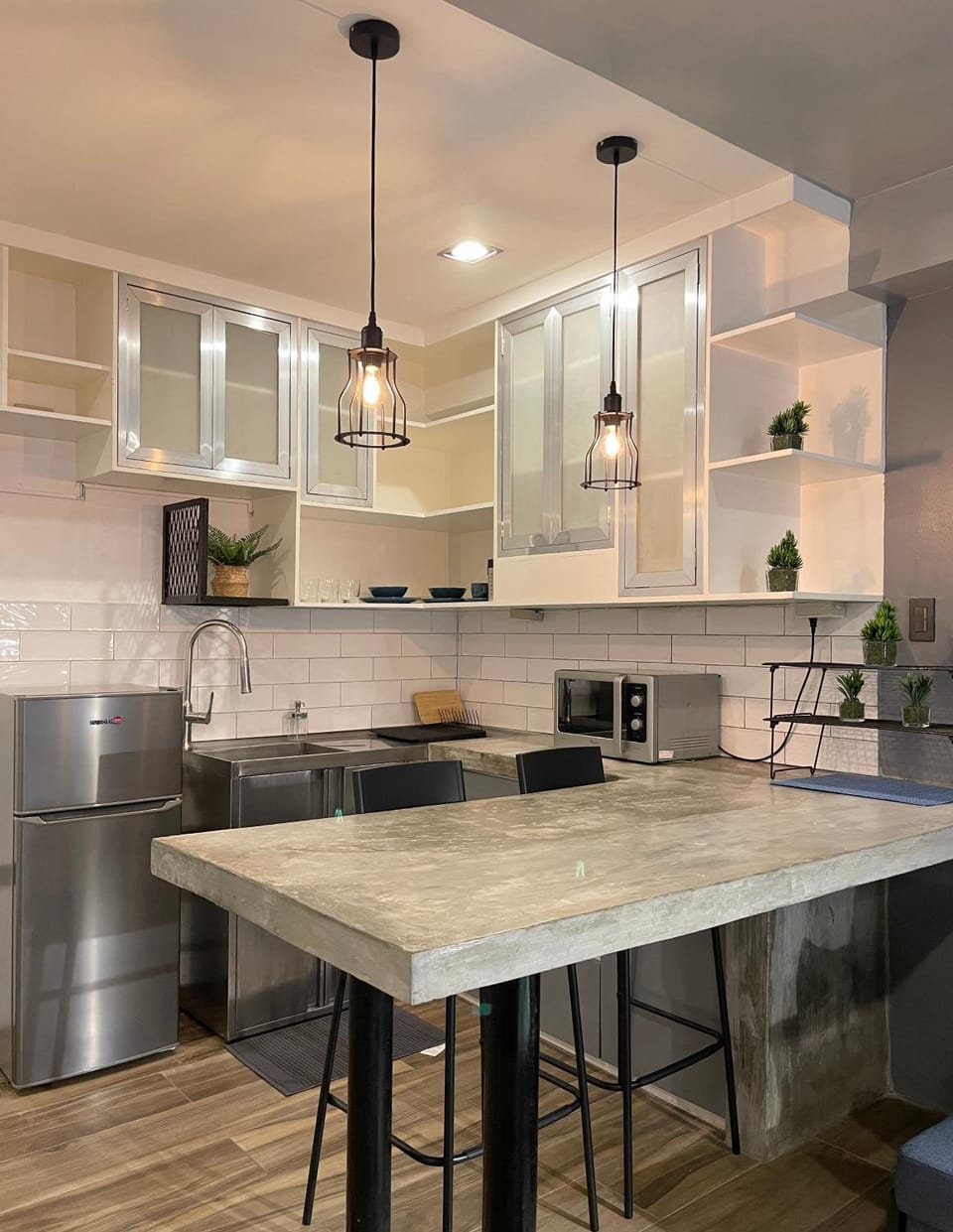 Kitchen or kitchenette