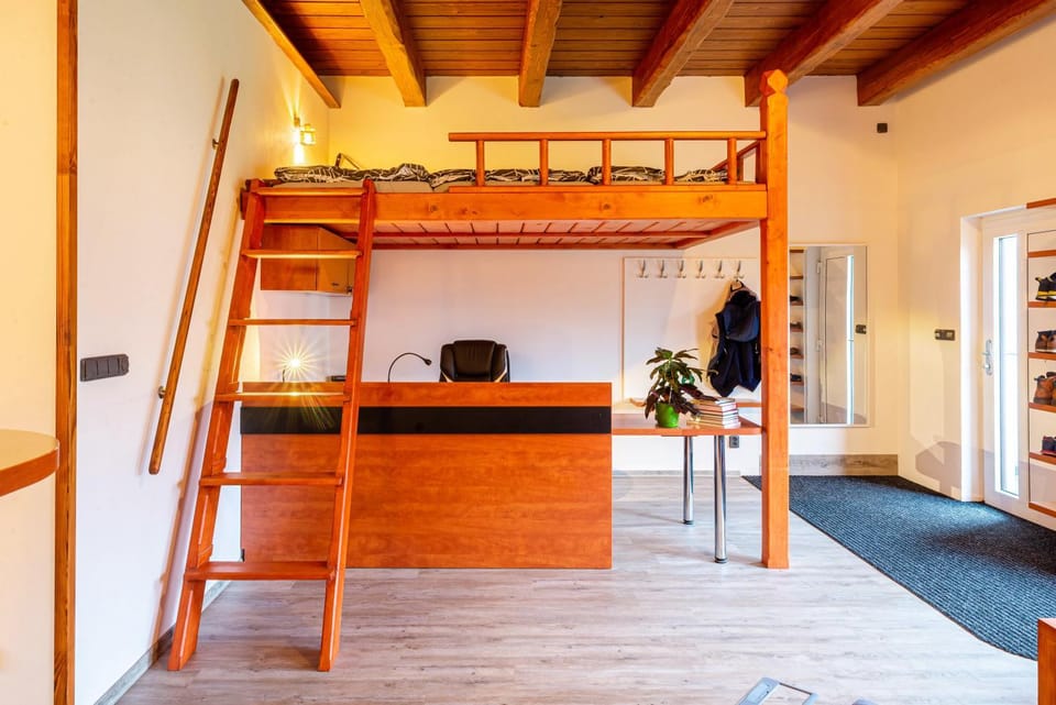 bunk bed