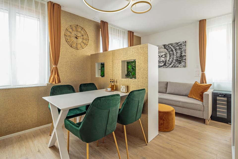 Living room, Seating area, Dining area