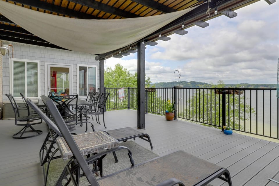 Spacious Baneberry Home w/ Lake Douglas Views! House in Baneberry
