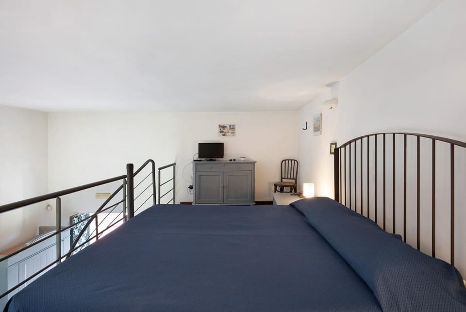 Property building, Living room, Bedroom