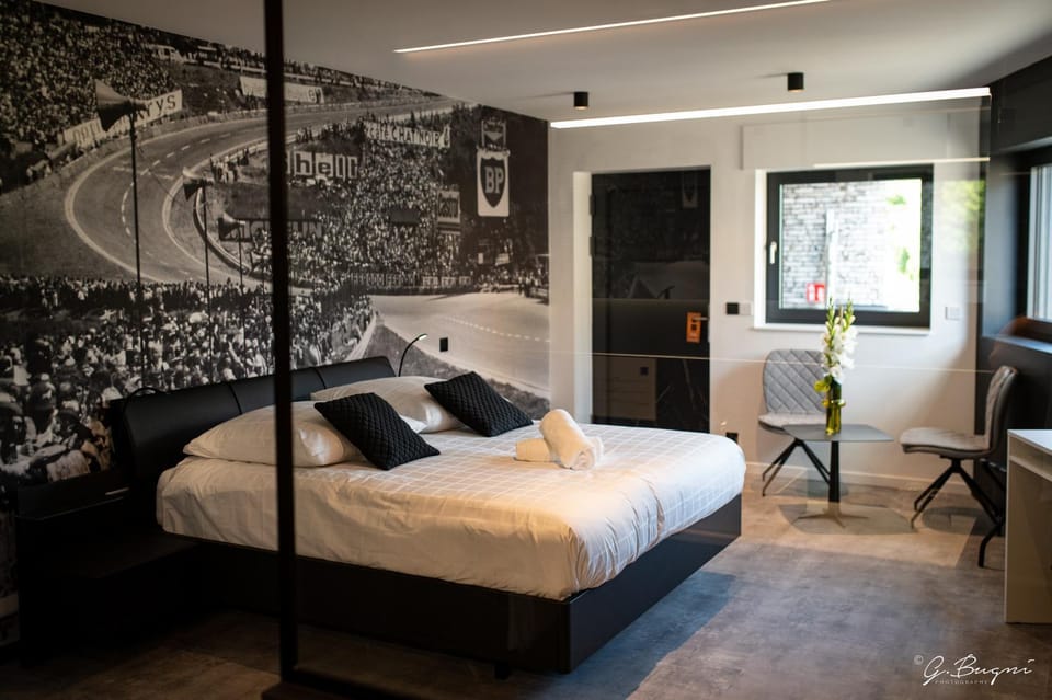 Boutique Hôtel, La Cour de la Reine, Rooftop & Bistronomique Restaurant Hotel in Wallonia, Belgium