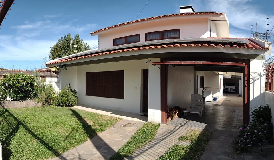 Casa Ampla 2 dormitorios LARANJAL temporada House in Pelotas