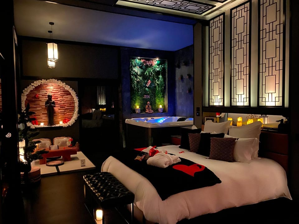 Loveroom 50 nuances plus zen Expérience immersive & intimiste Apartment in Occitanie