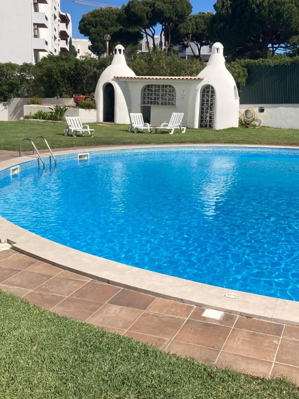 Swimming pool, Swimming pool