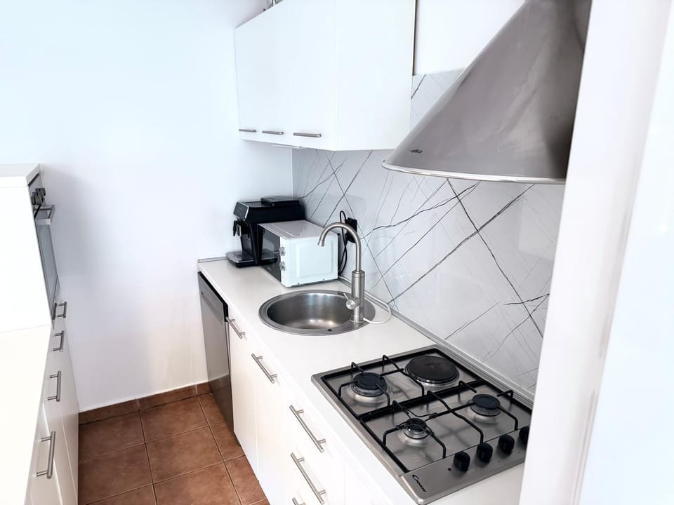 Coffee/tea facilities, Kitchen or kitchenette