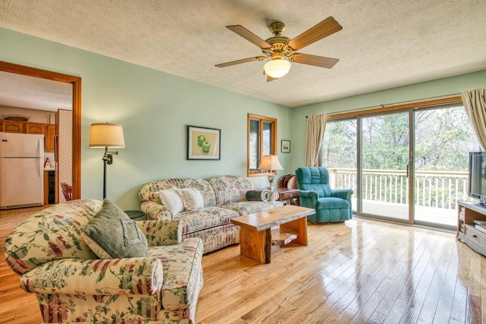 Garrison House House in Lake Junaluska