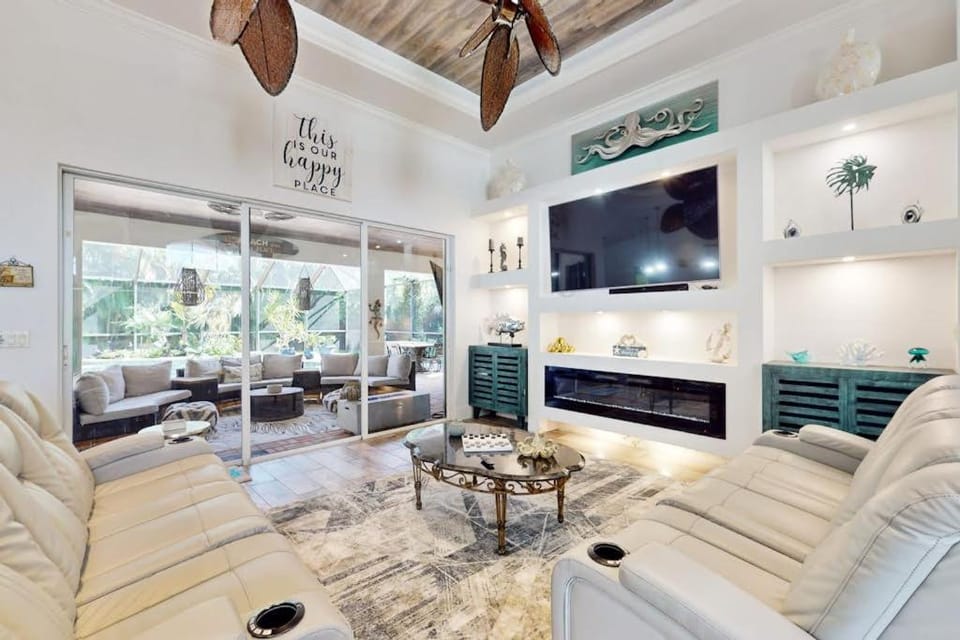 Pool Paradise House in Collier County