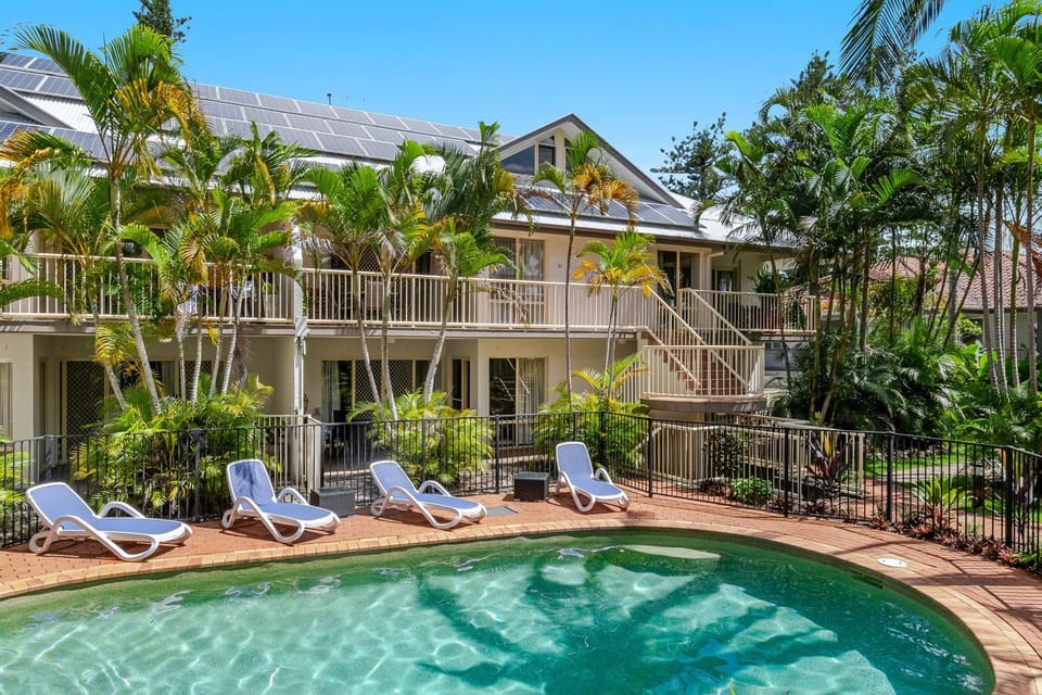 Pool view, Swimming pool