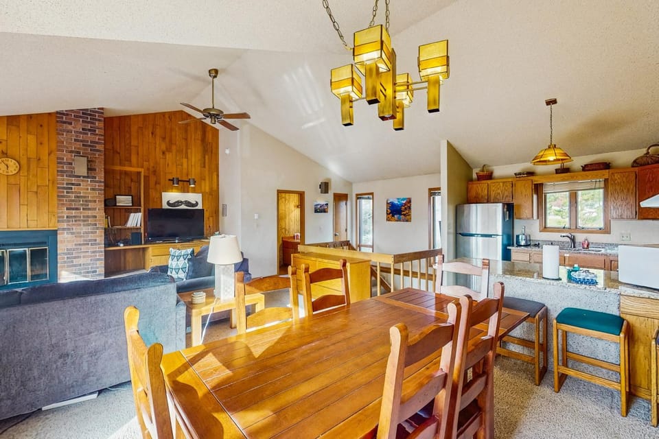 Lookout Lounge Apartment in Fraser