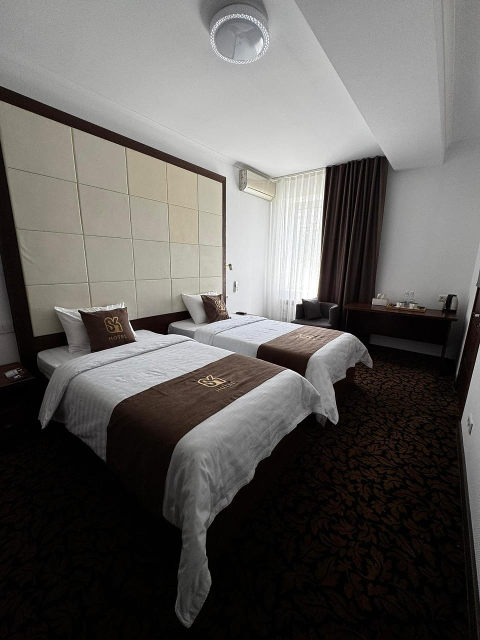 Bed, Photo of the whole room