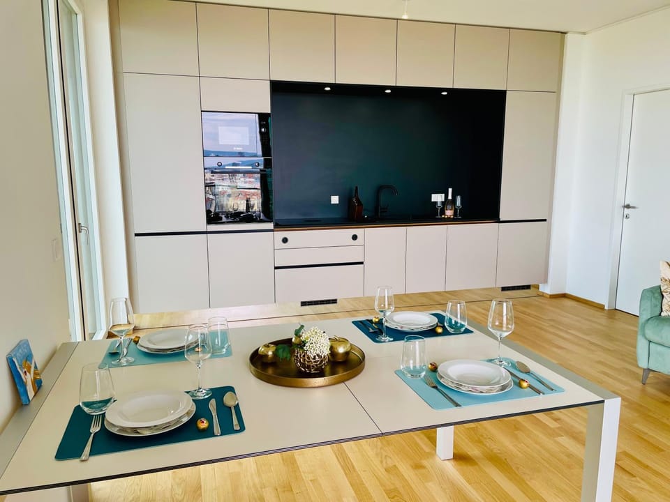 Living room, Food, kitchen