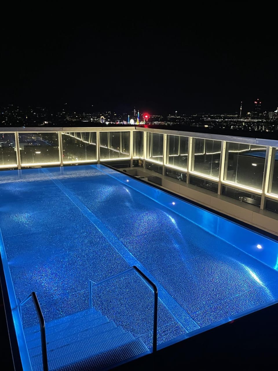Spa and wellness centre/facilities, Pool view, Swimming pool