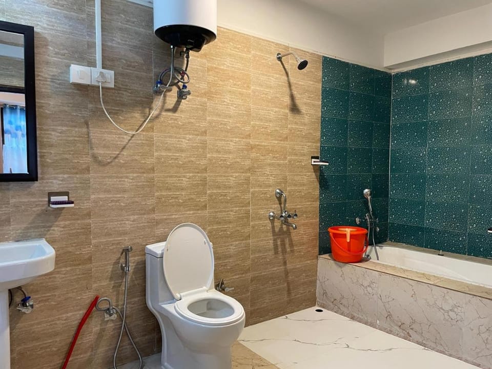 Bathroom, Bath