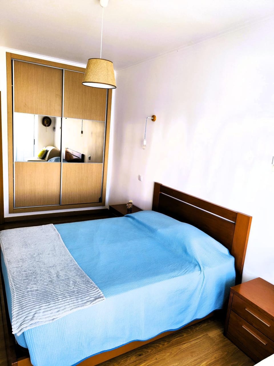 Bed, Decorative detail, Bedroom, wardrobe