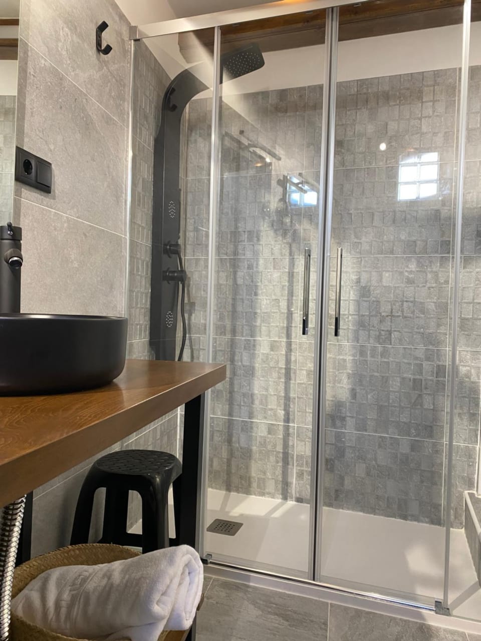 Shower, Bathroom