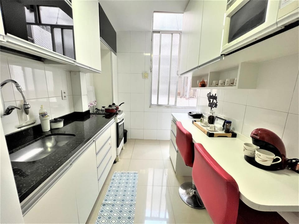 Kitchen or kitchenette, Communal kitchen, Breakfast, stove, kitchen