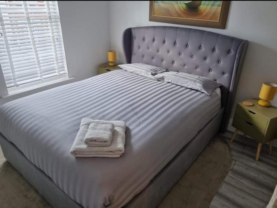 Lichfield 2-bed whole apartment Apartment in Lichfield