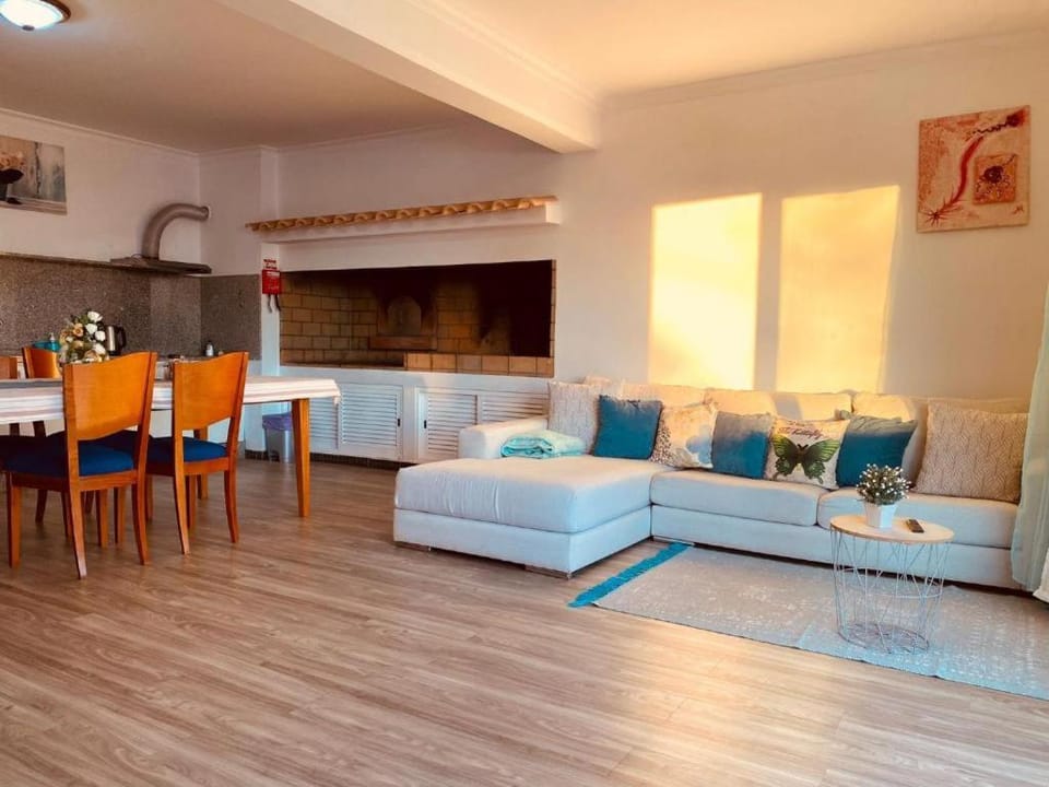 Casa Luz - Arco da Calheta Apartment in Madeira District