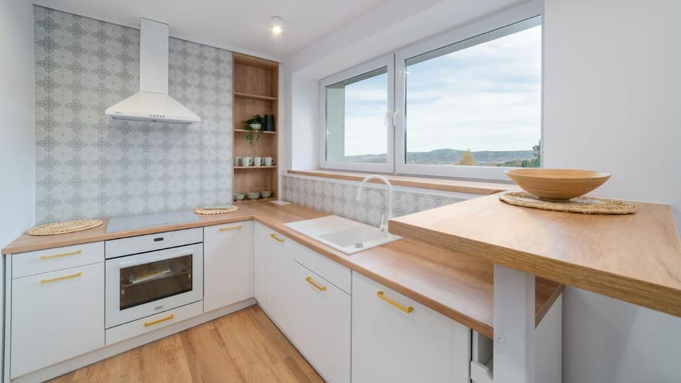Lux Apartament ,, Górskie Krajobrazy'' Karpacz - Mountain Landscapes Apartment in Lower Silesian Voivodeship