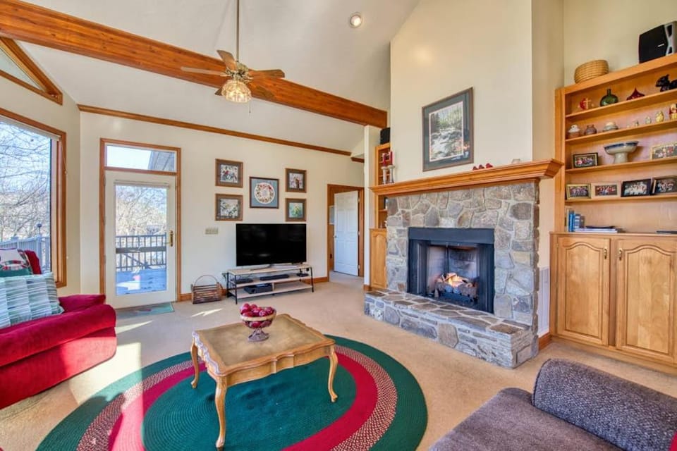 Lakeview on the Links House in Lake Junaluska