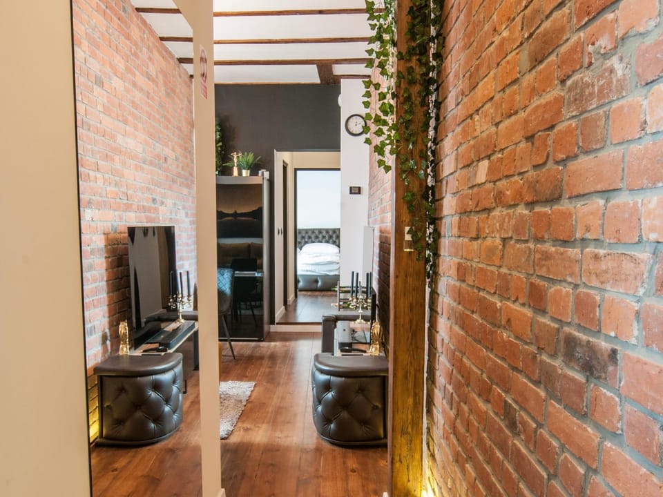 Facade/entrance, Living room, Seating area