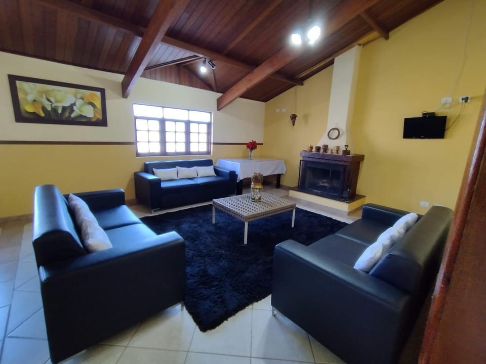Pousada Steppenwof apartamento duplos e triplos Apartment in Camanducaia