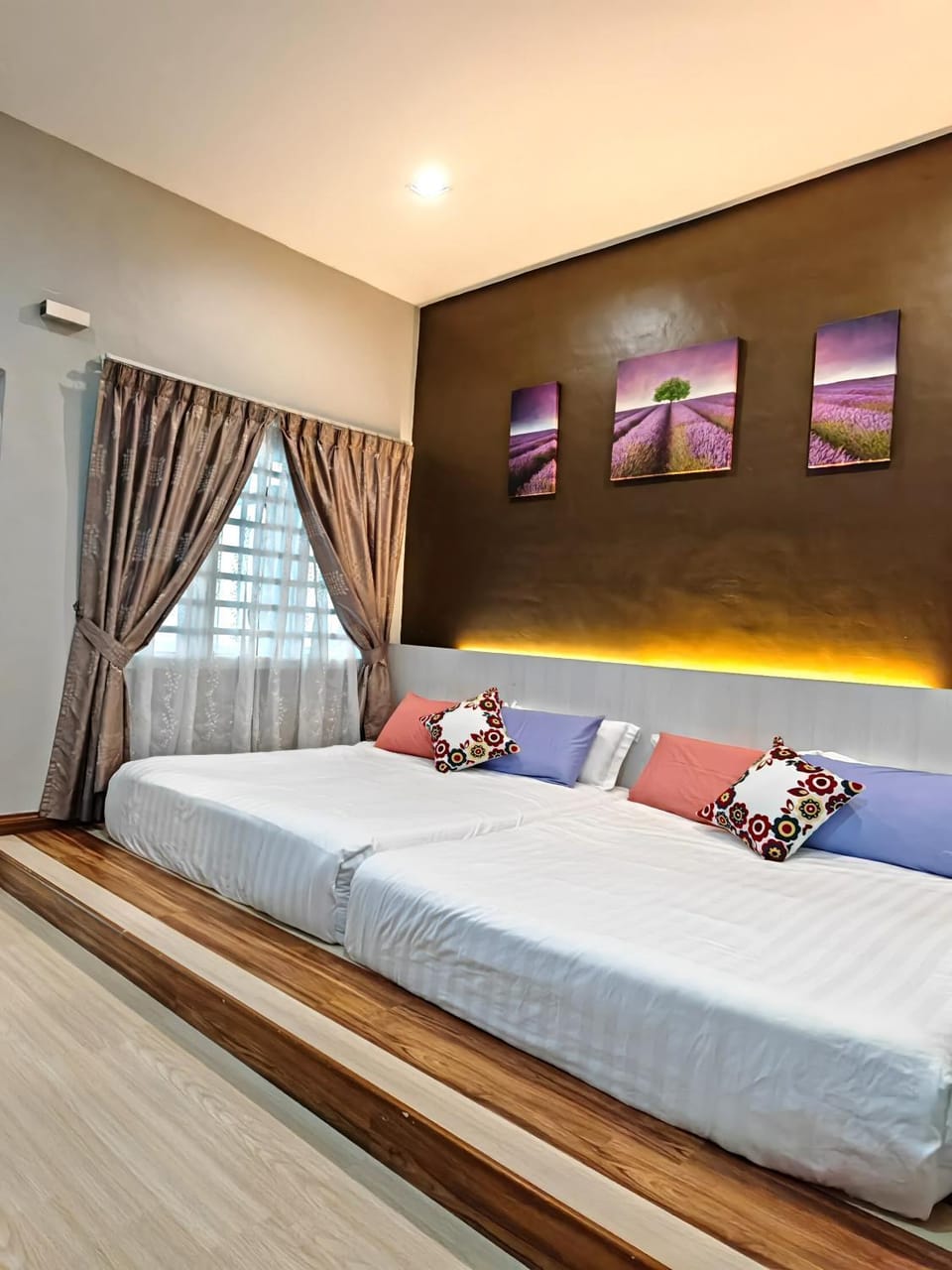 W13 atGoldenHills NightMarket WiFi 4R House in Brinchang