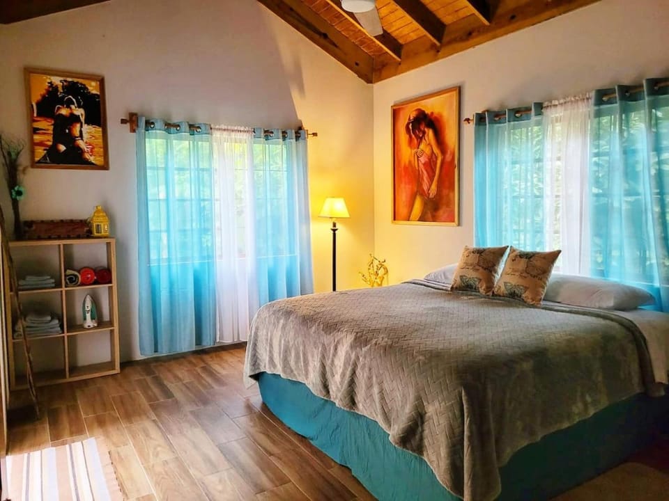 Ecoscape Jamaica - Lavish 1-br cottage by the river Nature lodge in St. Ann Parish