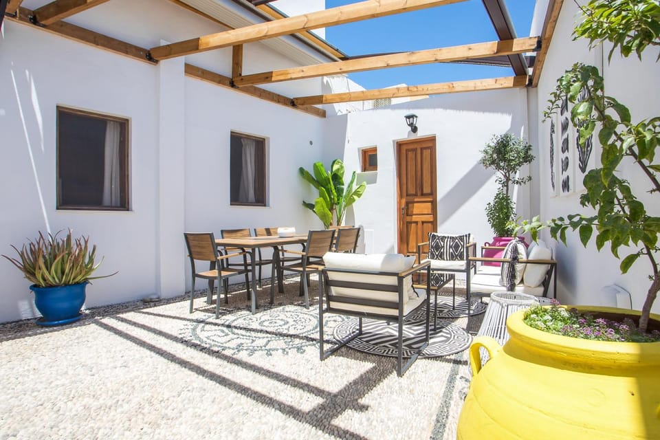 Patio, Seating area, Dining area