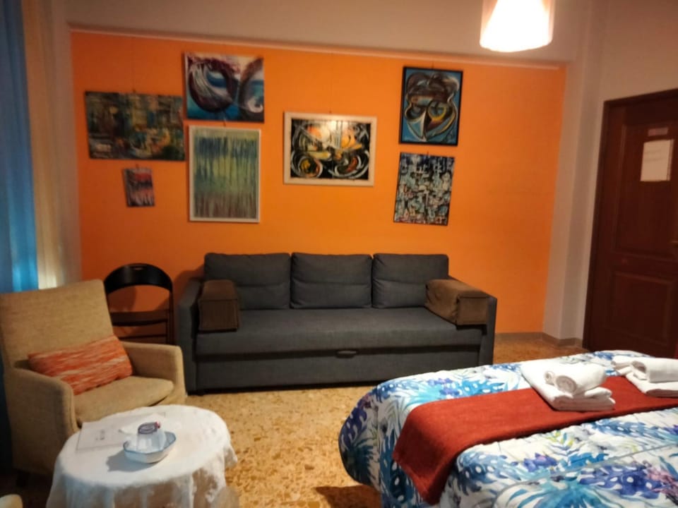 Paola and Mirko B&B Bed and Breakfast in Rome