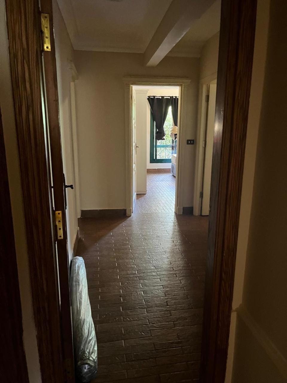 شقه فندقيه 3 غرف حمامين و مطبخ و حديقه خاصه امام الجامعه الامريكيه و مول point 90 Apartment in New Cairo City