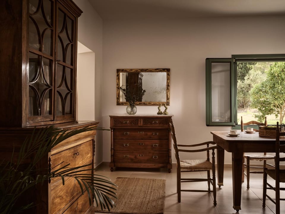 Property building, Library, Dining area