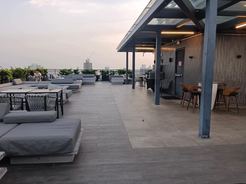 Property building, Restaurant/places to eat, Restaurant/places to eat