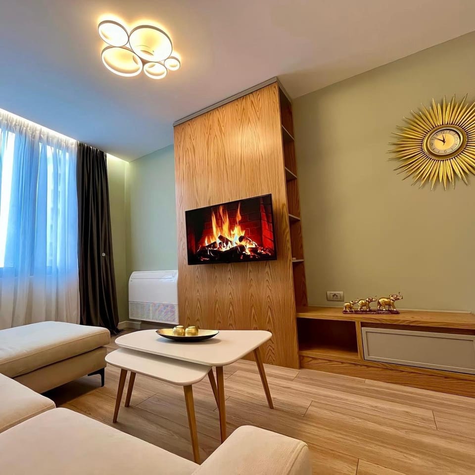 TV and multimedia, Living room, Seating area
