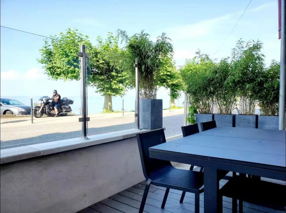 Appartement en bord de lac avec jaccuzi Apartment in Haute-Savoie