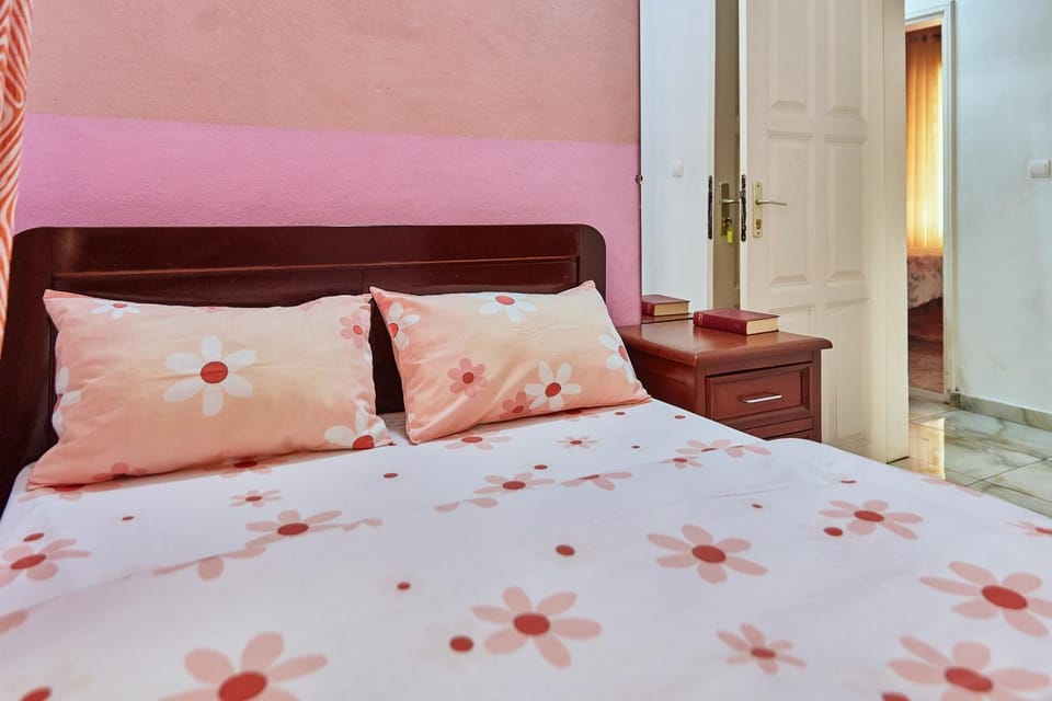 MH - Ground Floor Apart Apartment in Douala